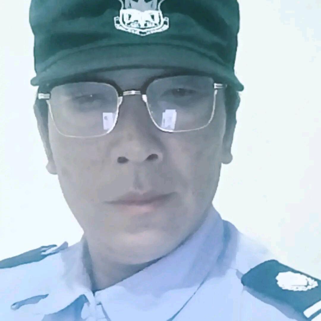 @建德保安大爷：