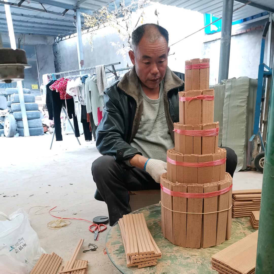李连辉，制香厂
