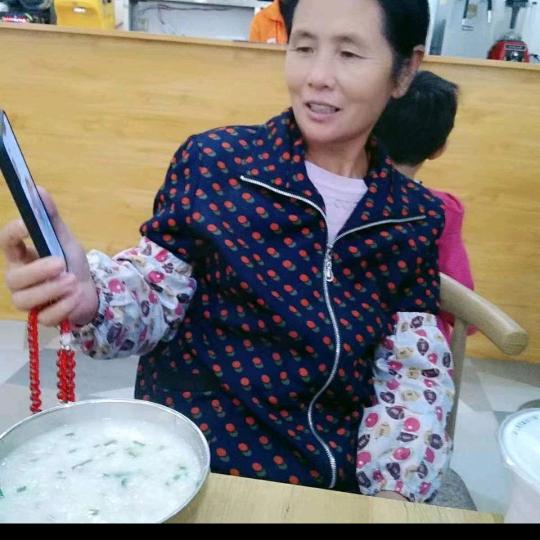 佳佳奶奶