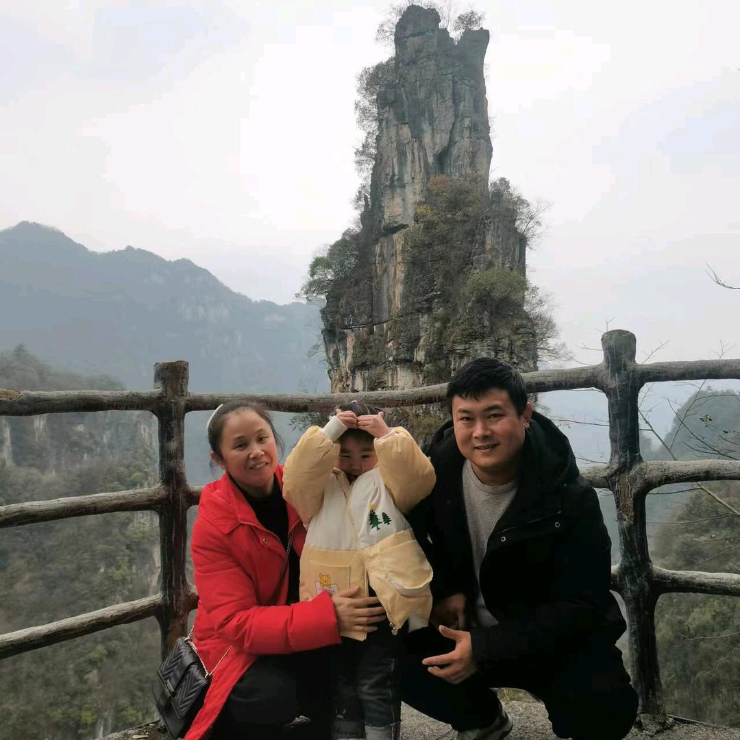 主营红莴笋，辣椒，