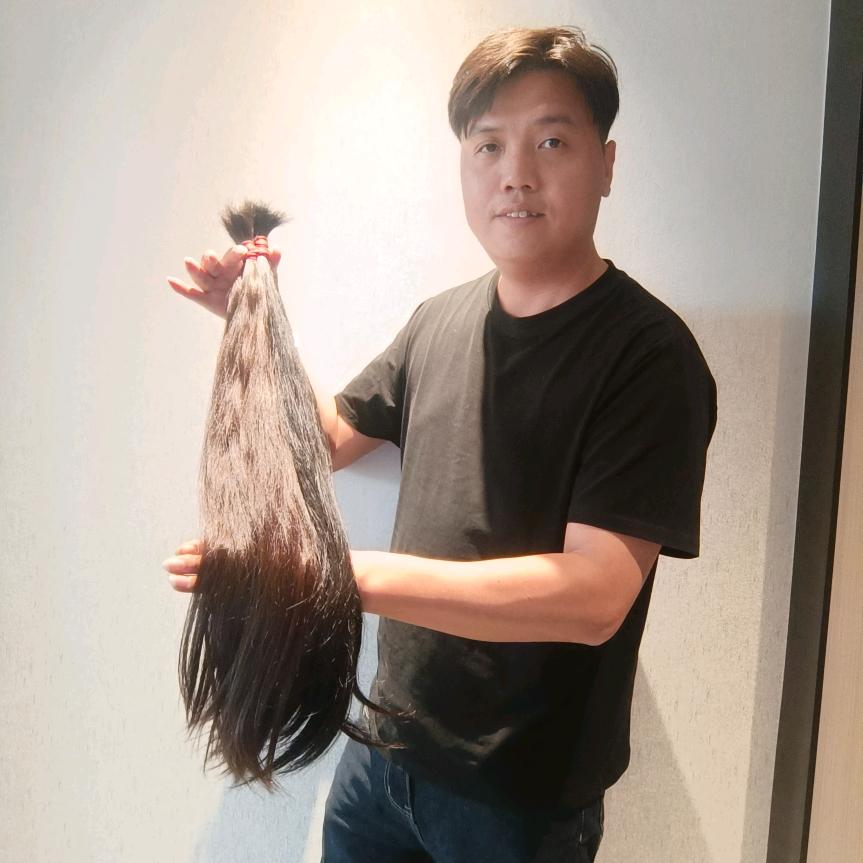林翊商贸《收头发的欧阳》