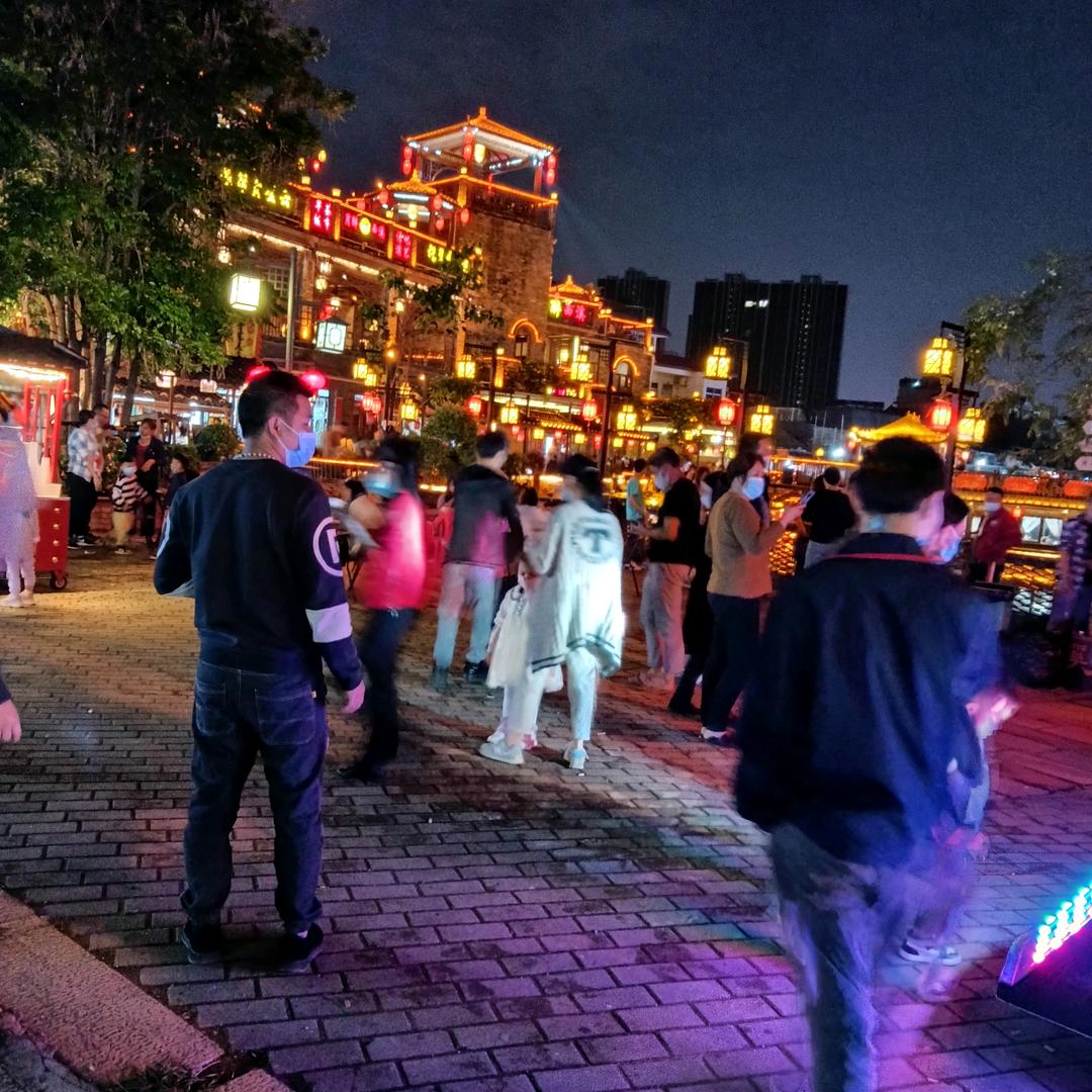 正在奋斗٩(๑ᵒ̴̶̷͈᷄ᗨᵒ̴̶̷͈᷅