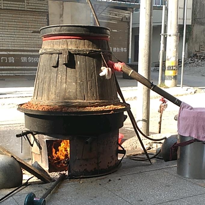 涂酒师古法酿酒
