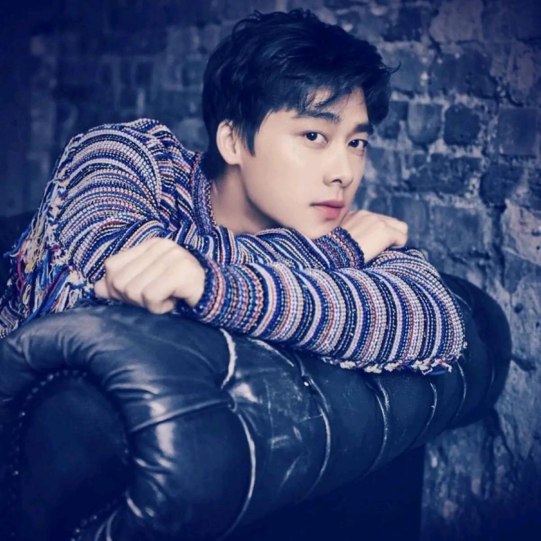 与李同在🌱🌱🐝🐝(拒连赞)