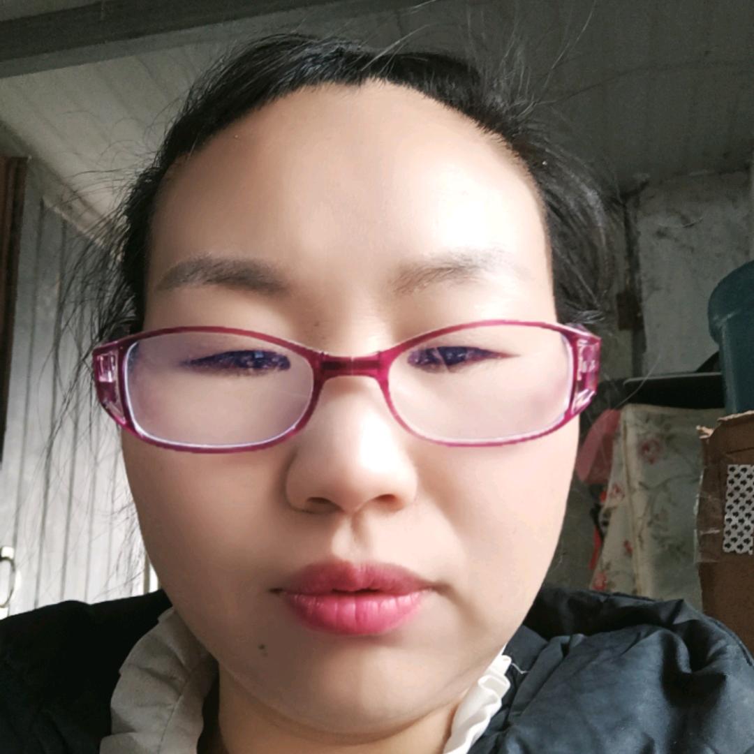 幺妹踩平衡车
