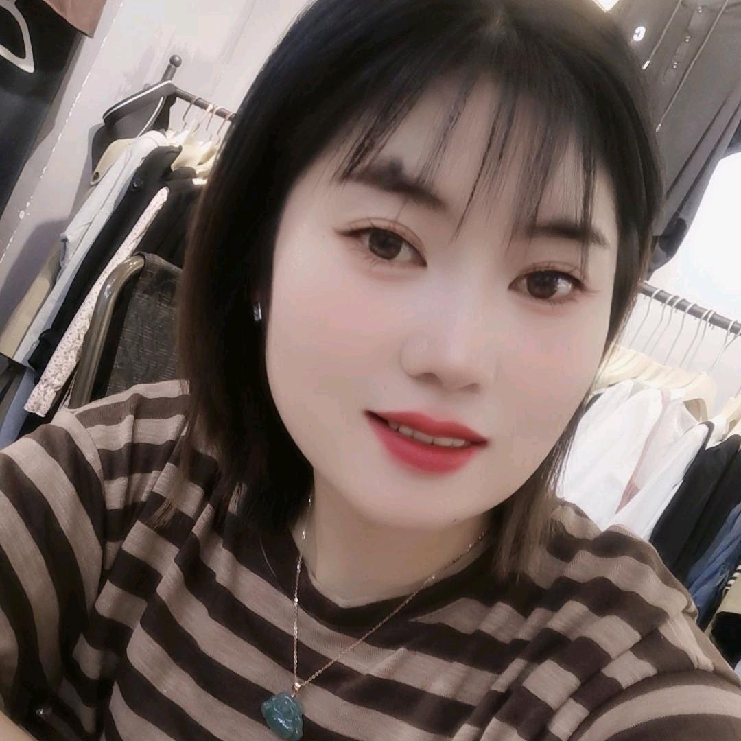 时村老街成成衣橱