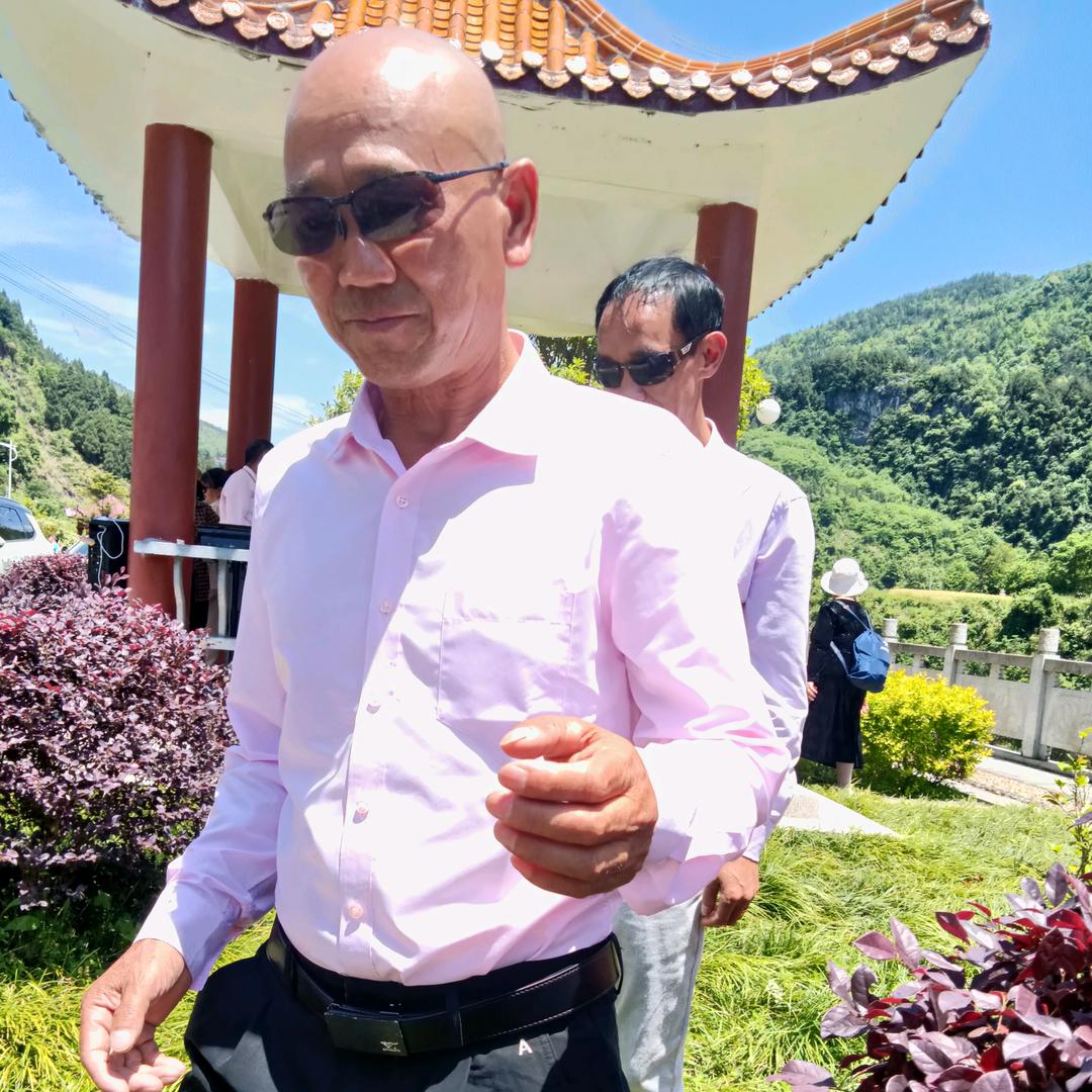 大山里的豪哥