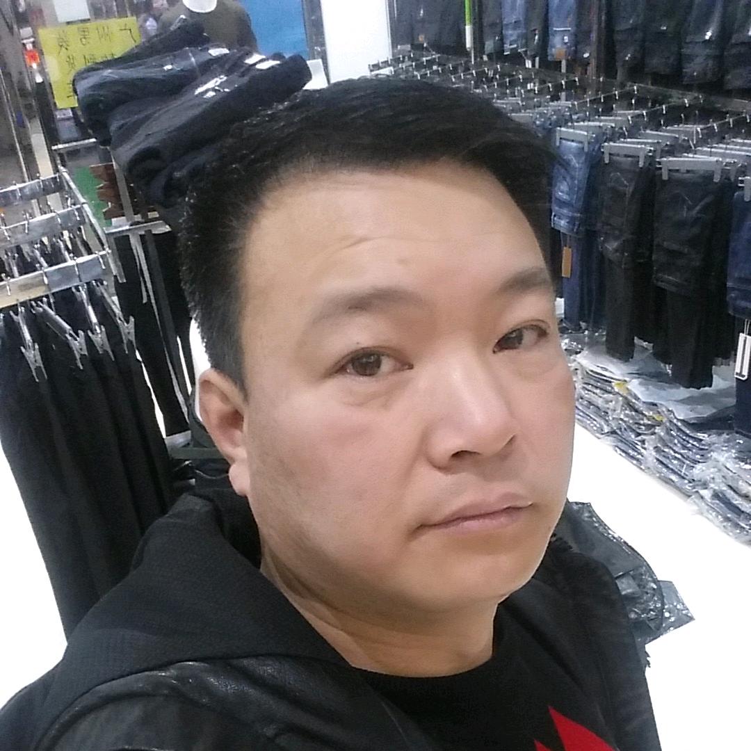 多啦牛仔  百大拓基店