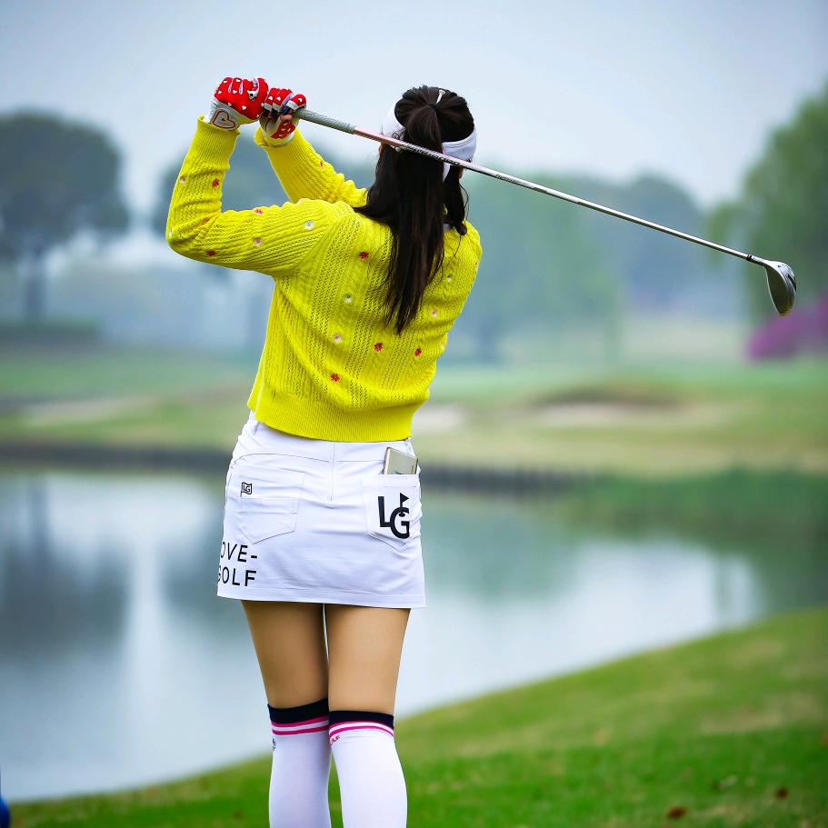 高尔夫教练～香香