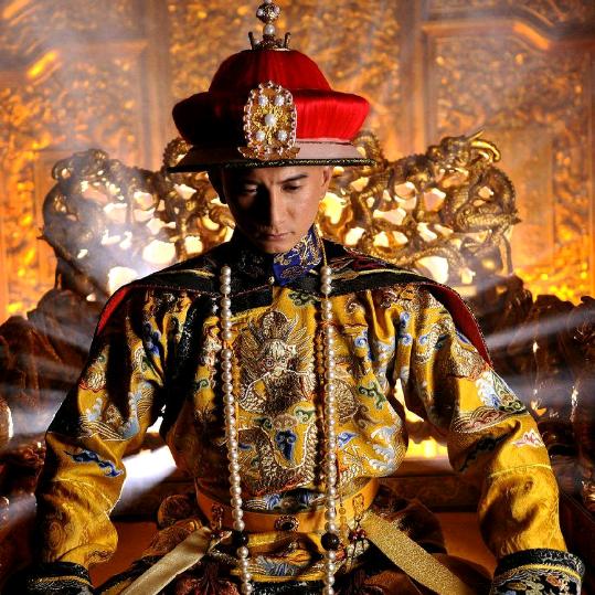 受命于天，既寿永昌。