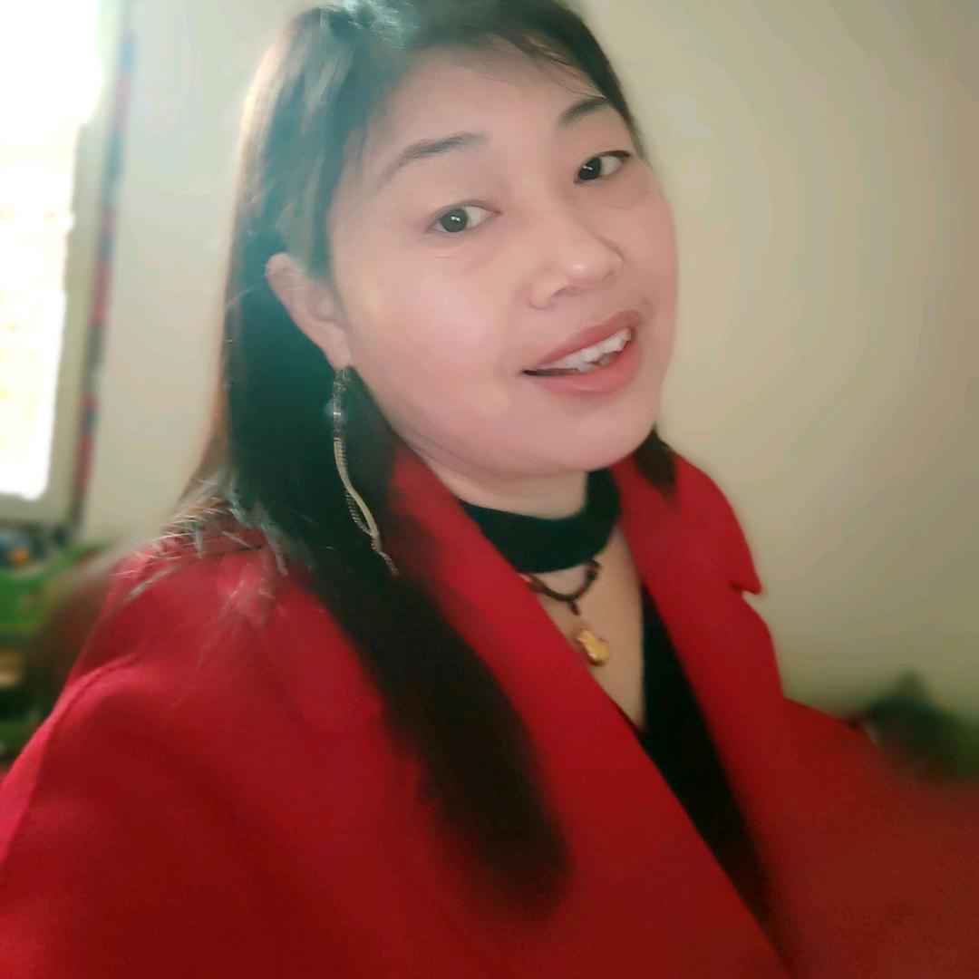 幸福开心的女人