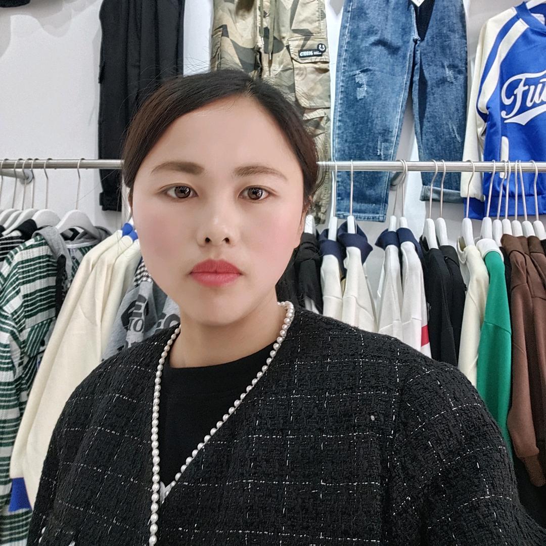 大杨宝贝童装店