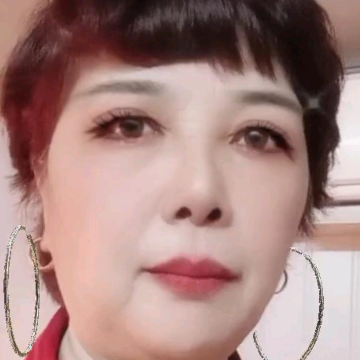 红牡丹。