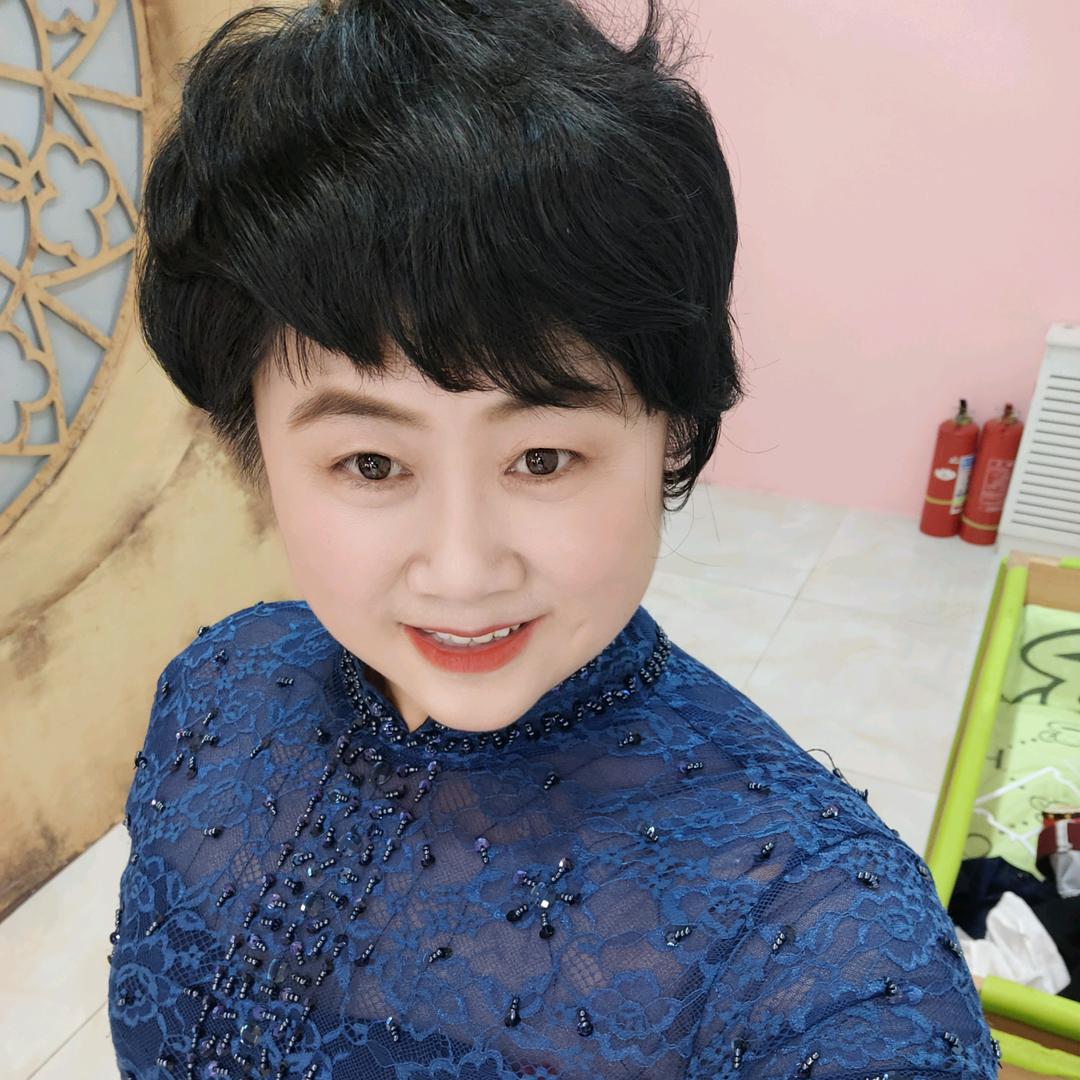 即墨潘姐羊绒大衣工厂店