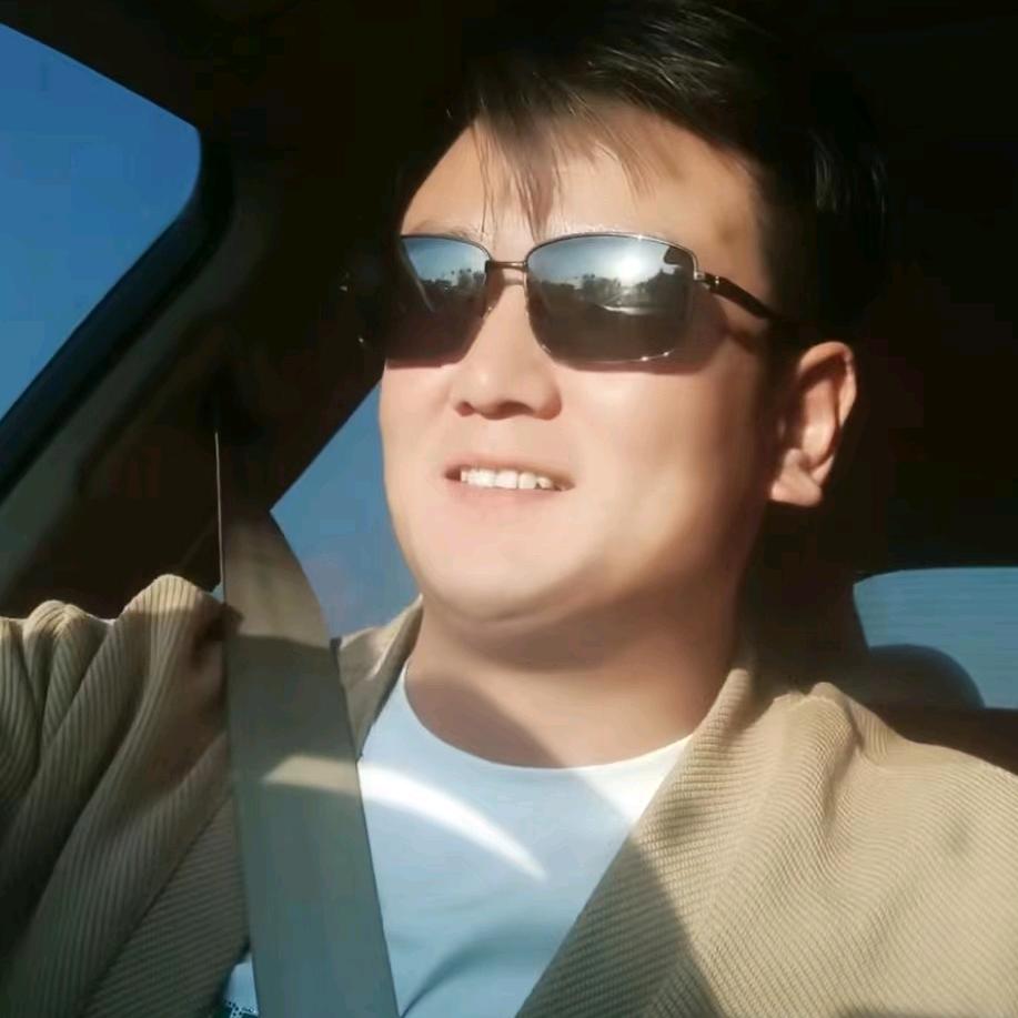 吻天的狼～回收废旧模板～木方