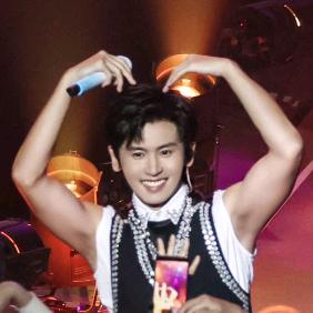 海里的猫星人🐱ଳ