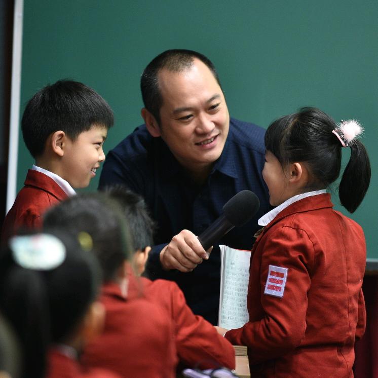 何捷教语文