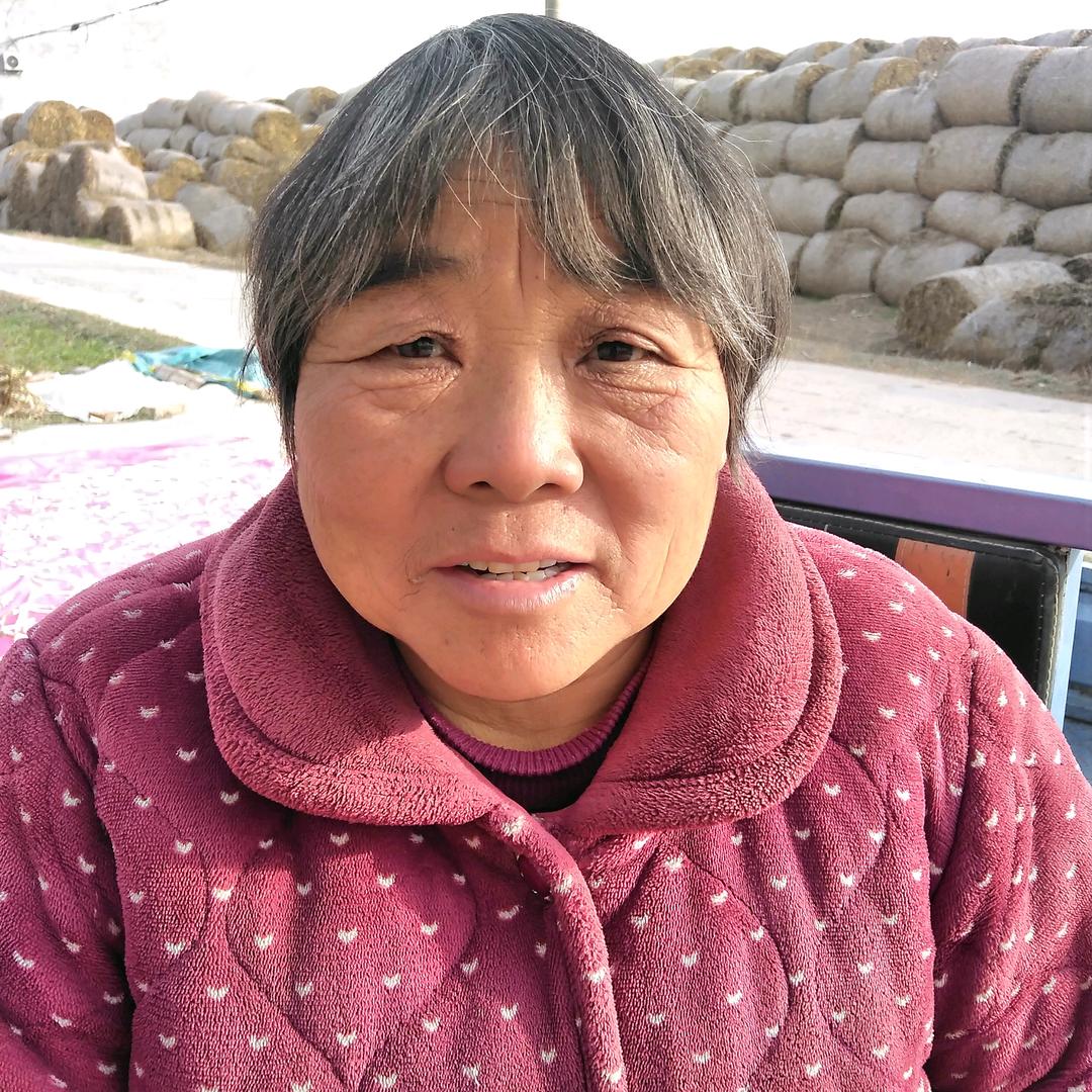 农村大姐 早上5.10分首播