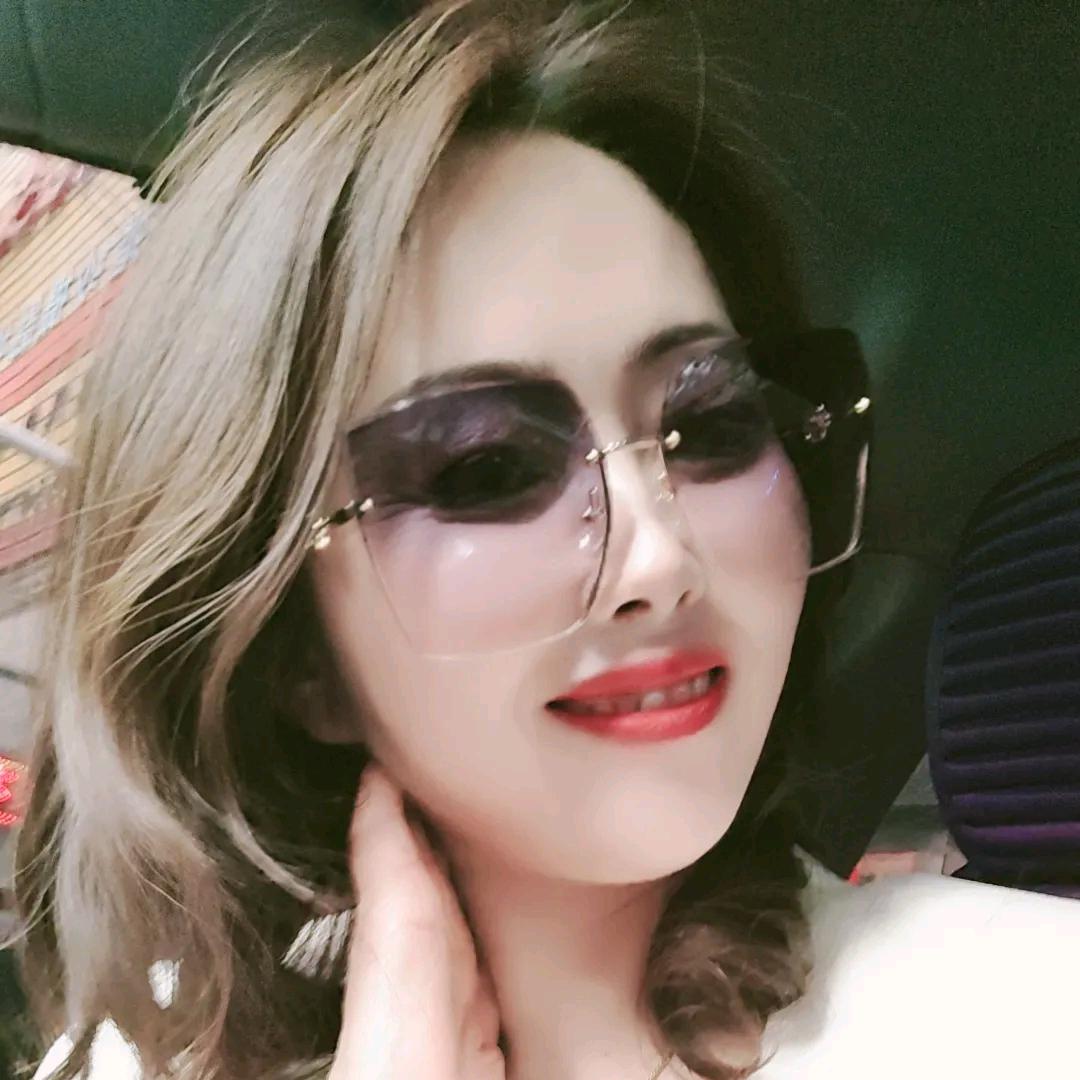 微笑等待，水口利轻榨油坊