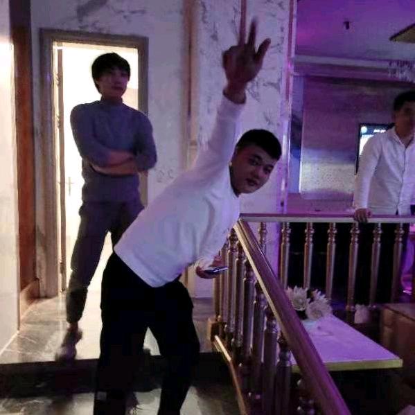 小6哥               🦍