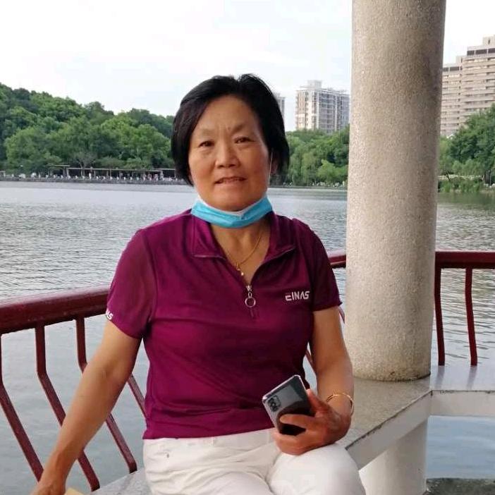 63年的兔姐