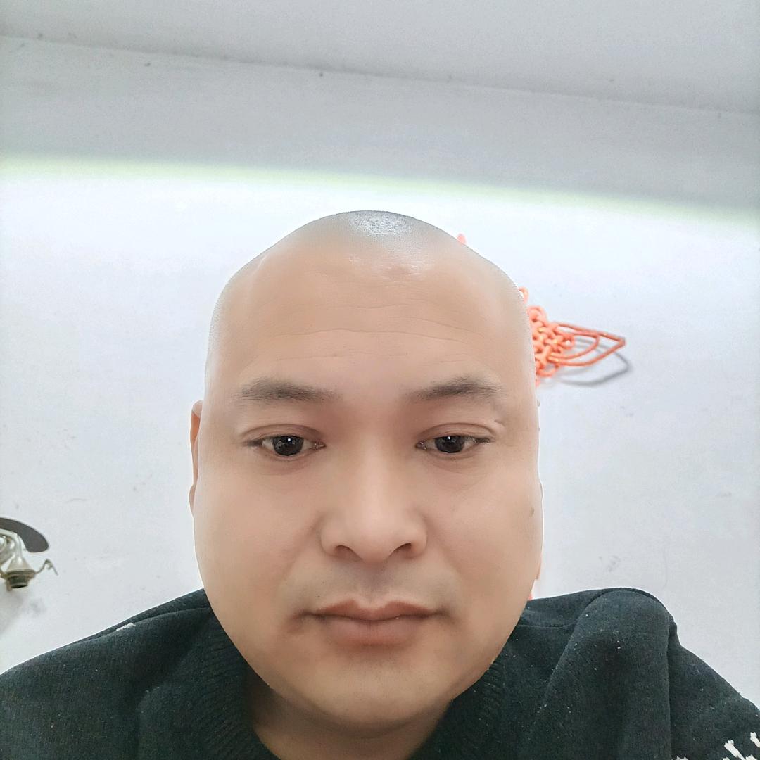 李伟红