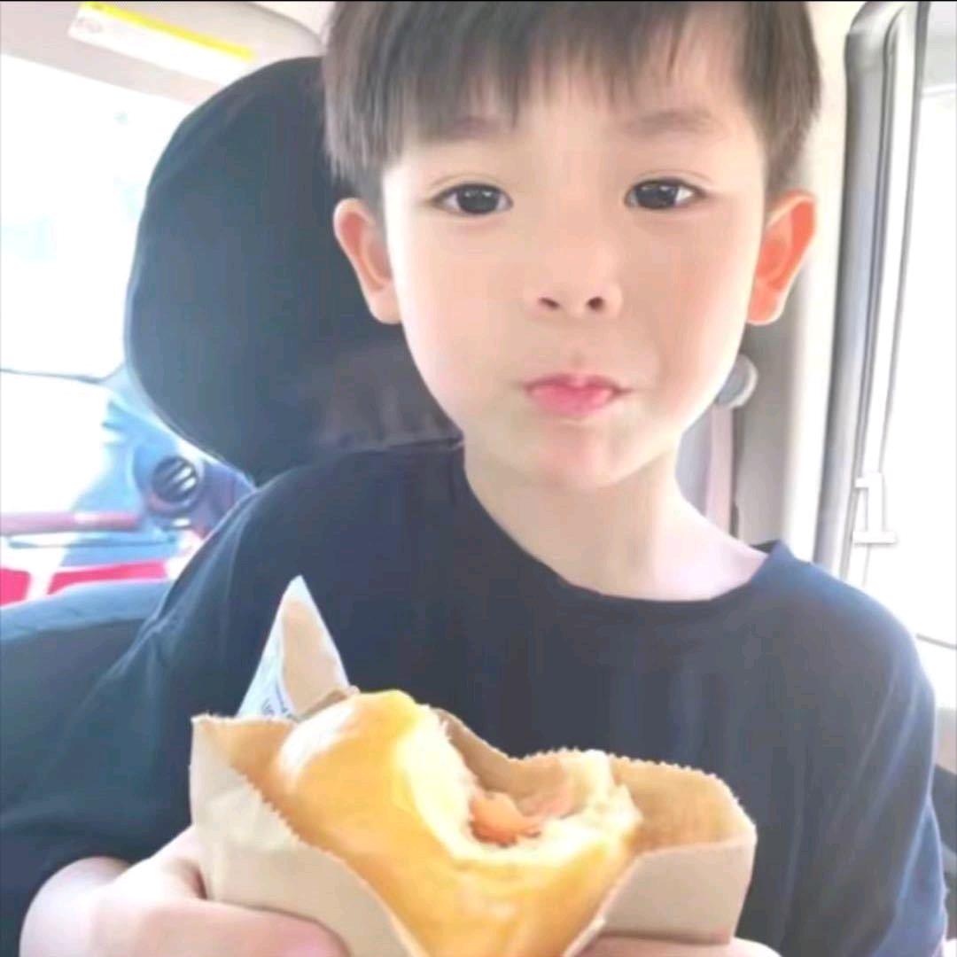 宝马追🐷
