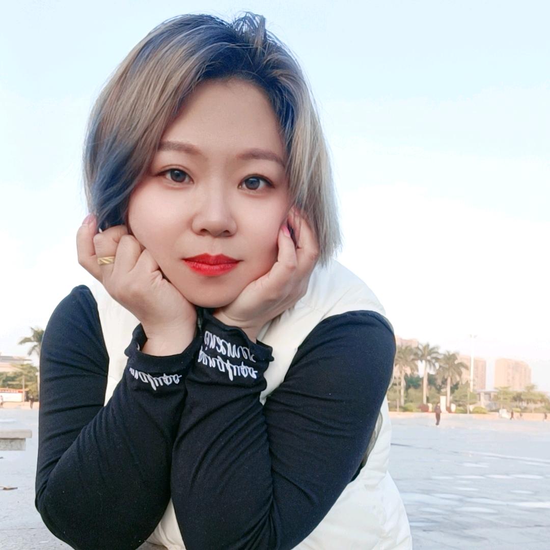 🐰🐰红颜知美🥰