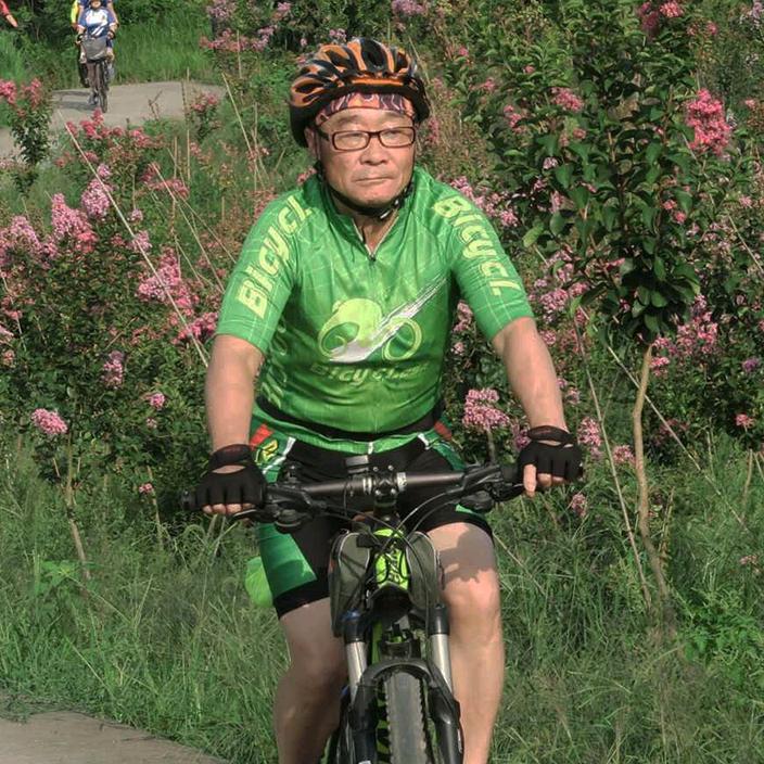 骑行者大哥