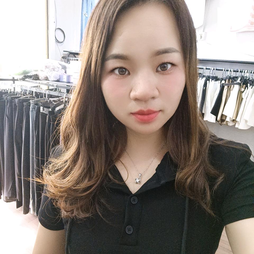 彩红  🎤