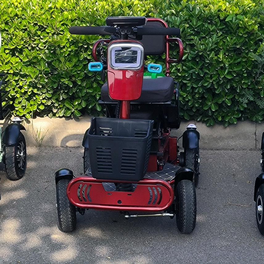 小巴士新能源电动车