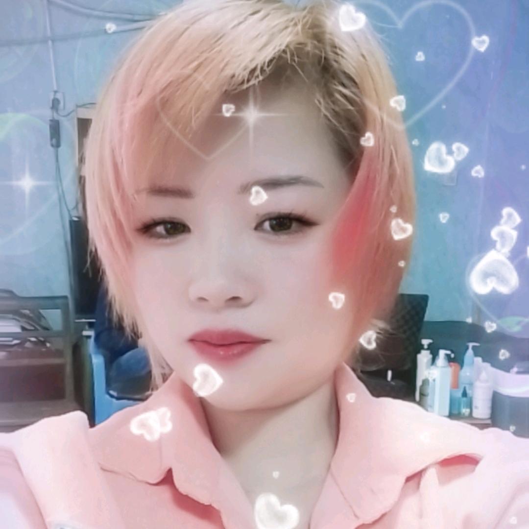 巨星美发点痣店东门