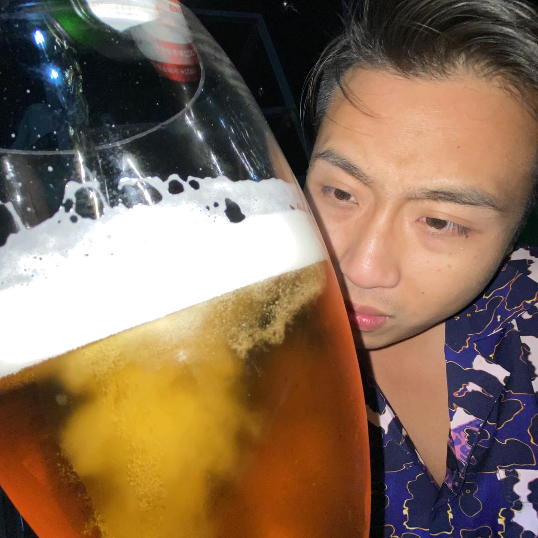 豪哥喝一杯