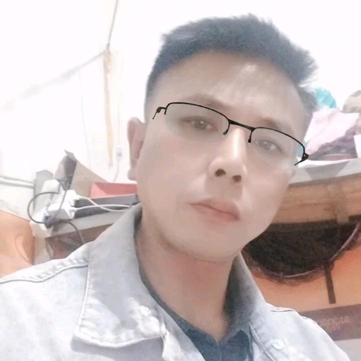 无优精品市集小店裤袜美甲