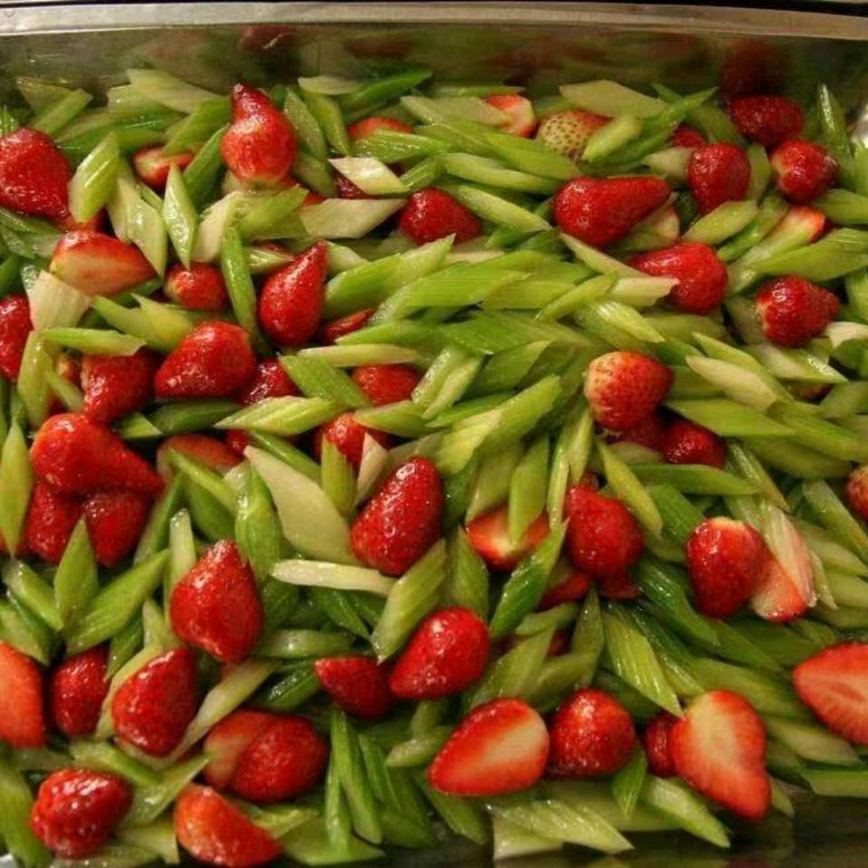 西芹炒草莓🍓