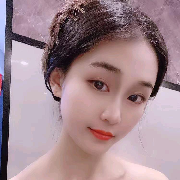 丽丝的衣柜
