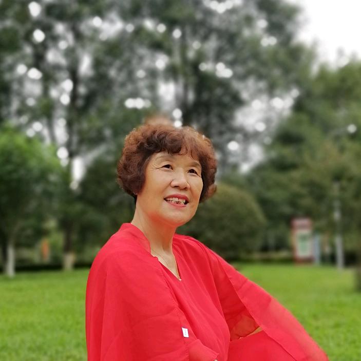 杨平，