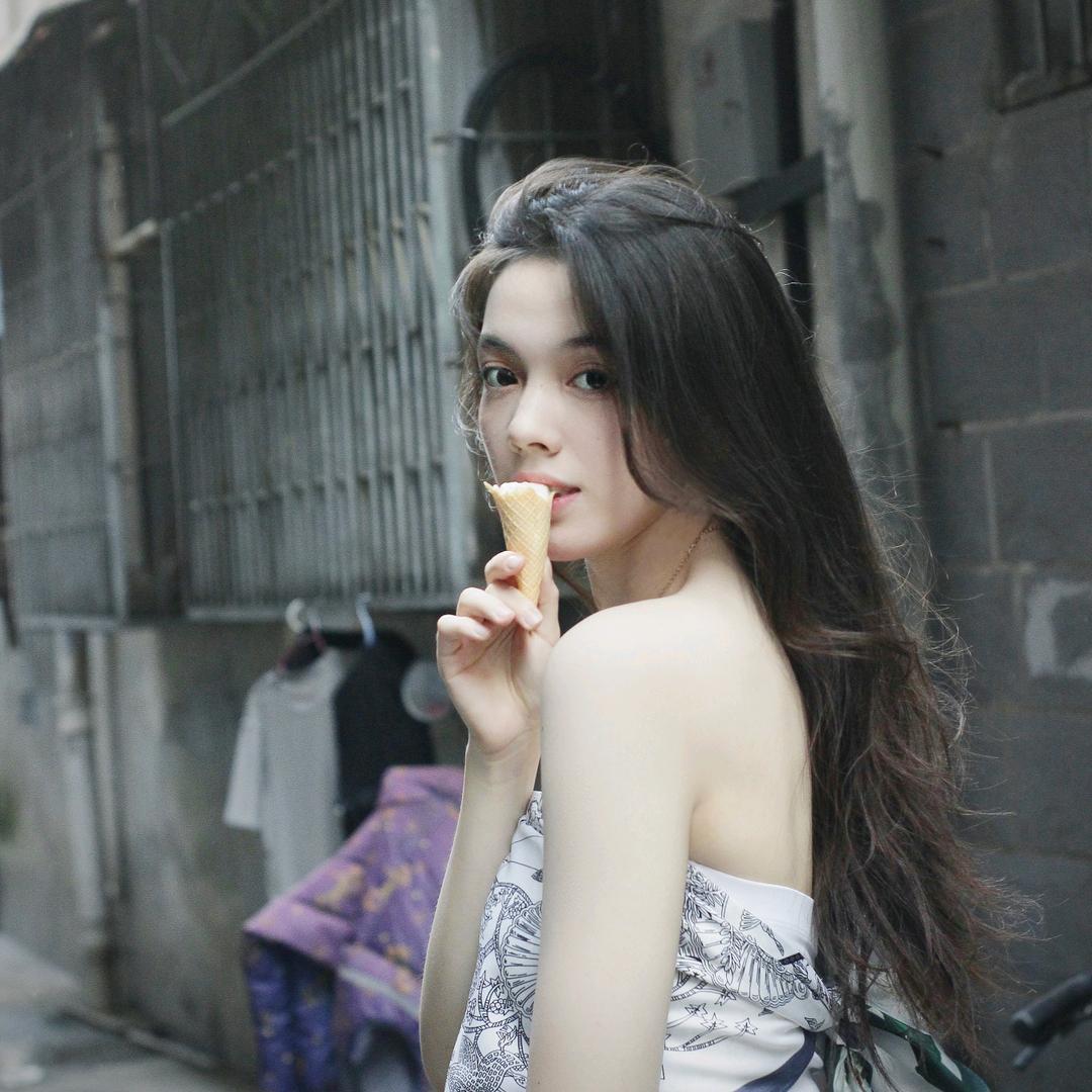 Daisy刘黛希