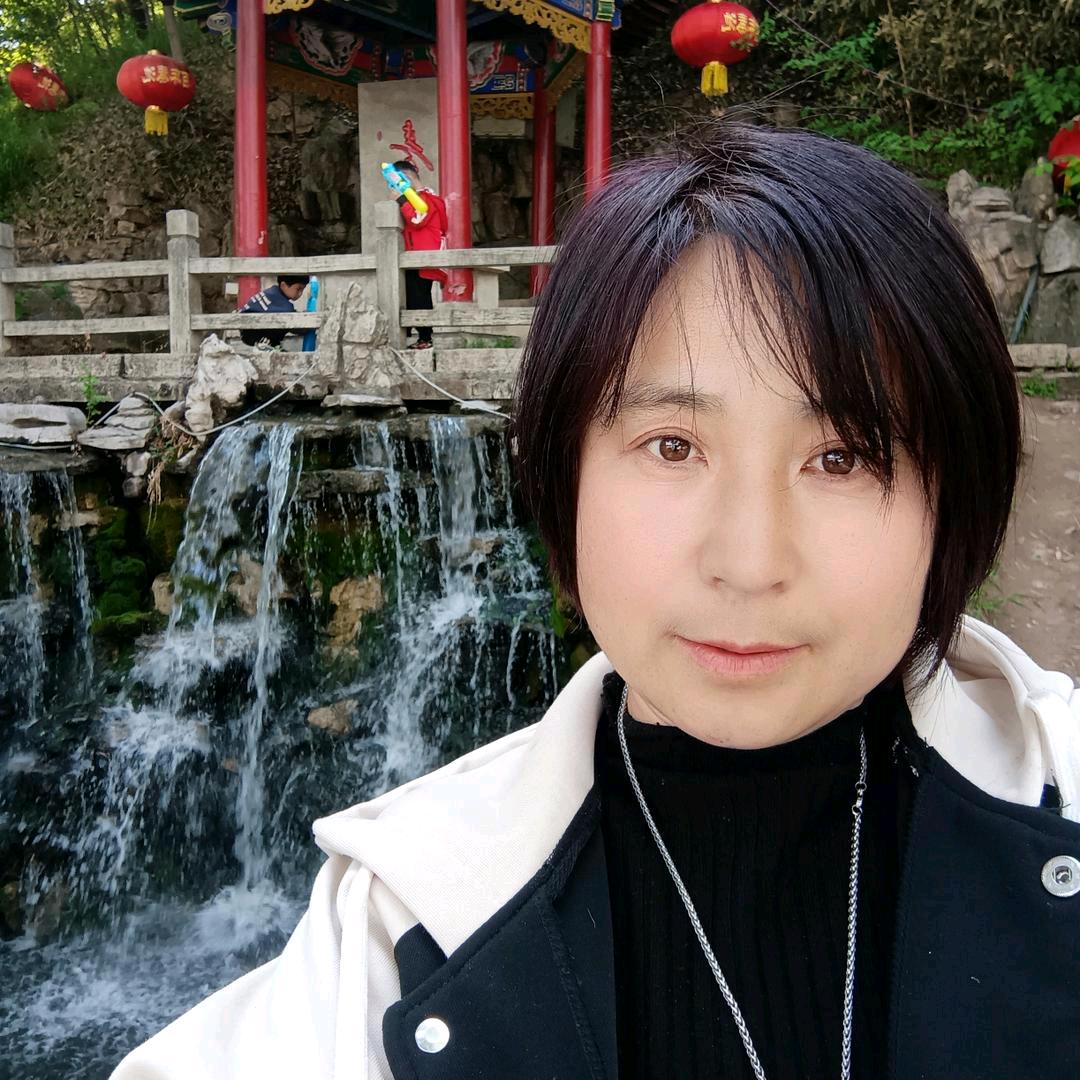 莲莲呀