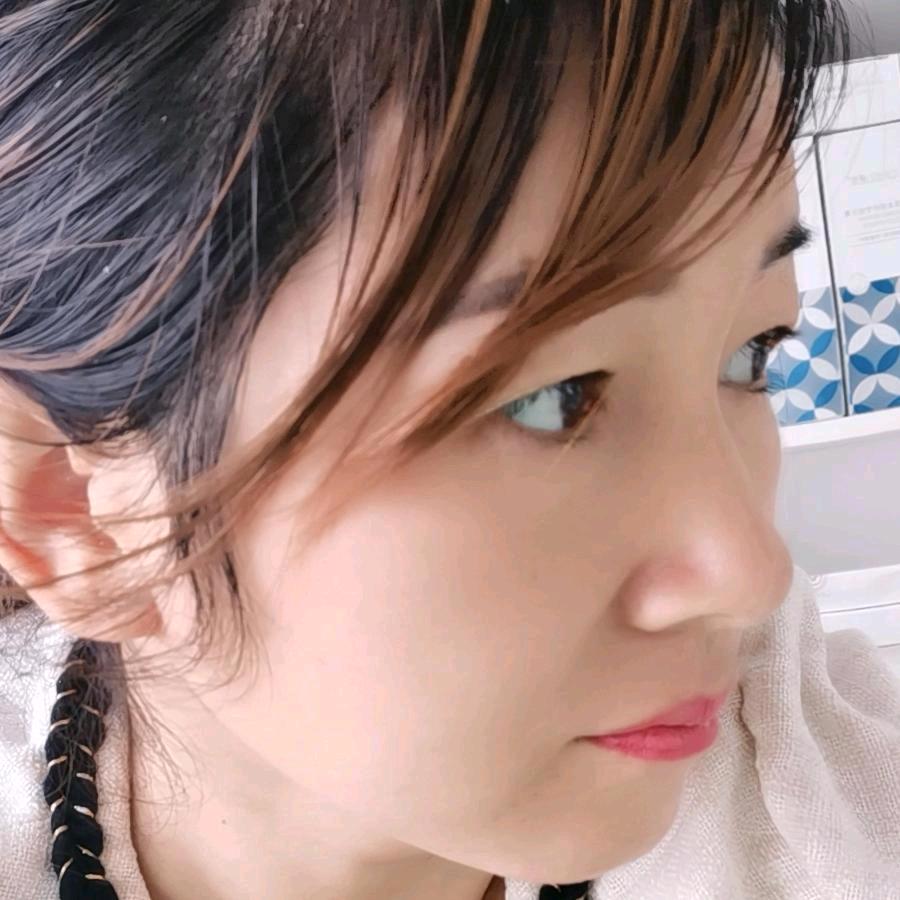 卖洗发水的小姐姐