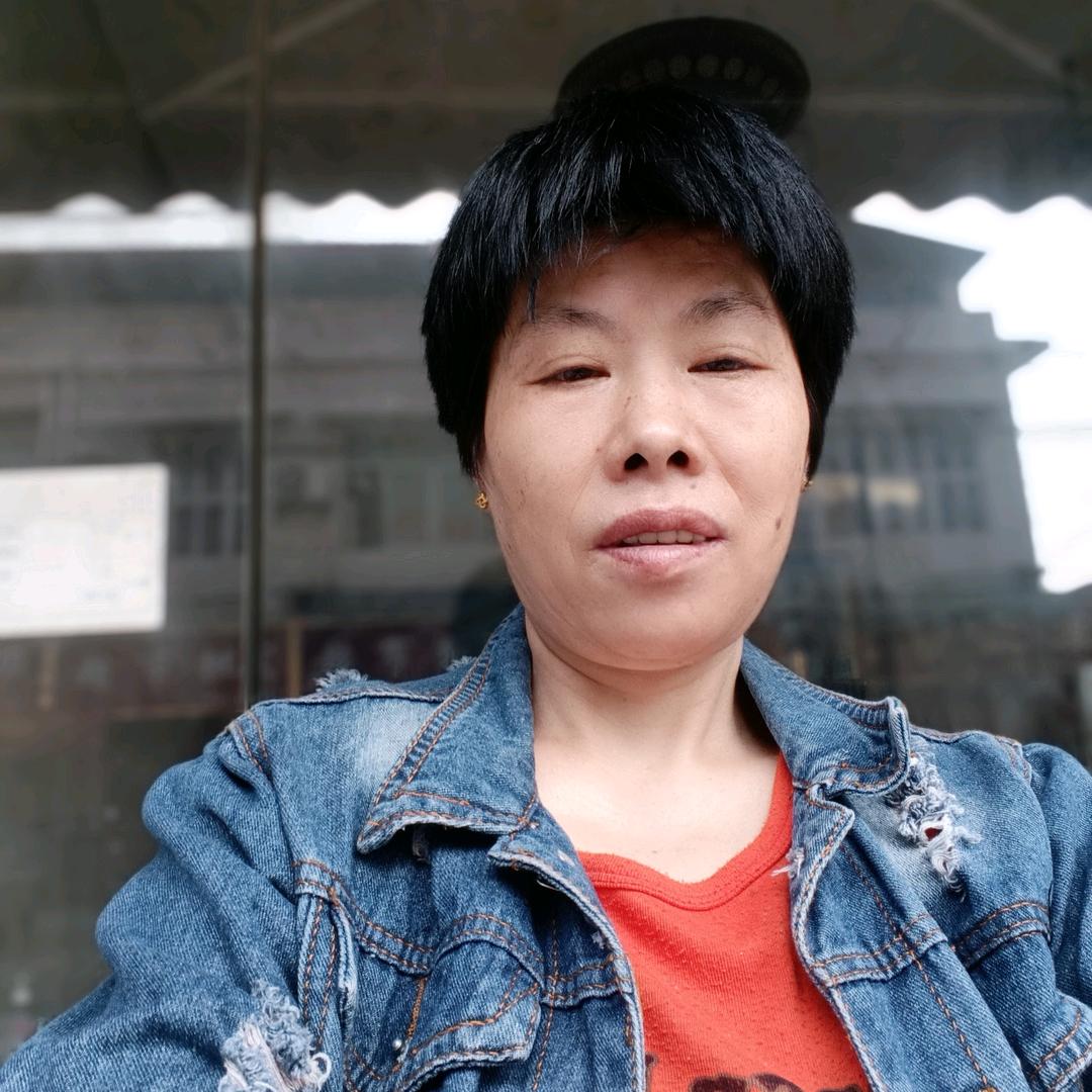 曾爱莲