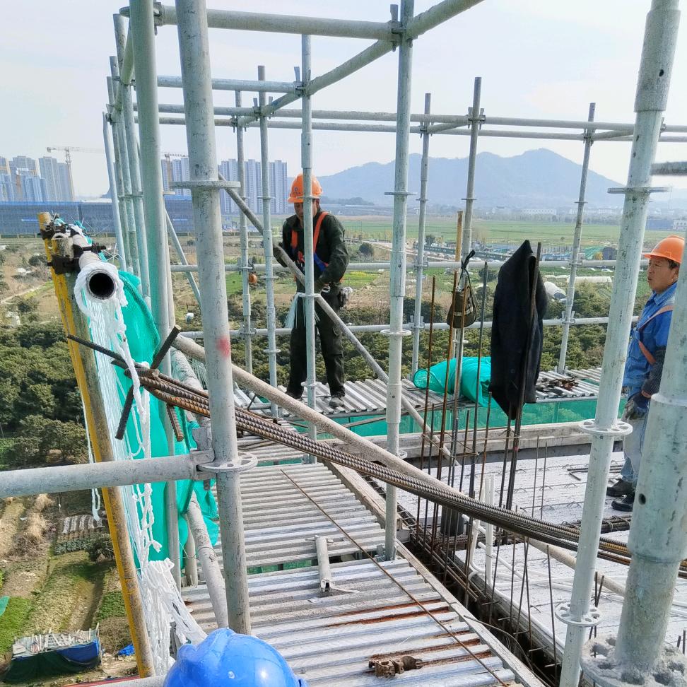 ╭☞( ￣ ▽￣)╭☞坤