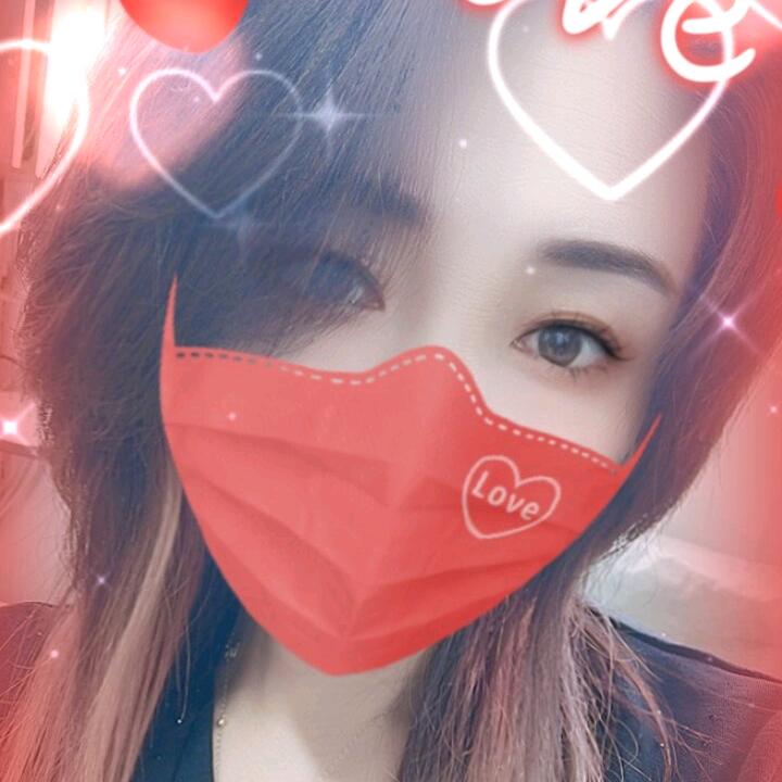 一笑而过（👩‍🦰一个人👩‍🦰）
