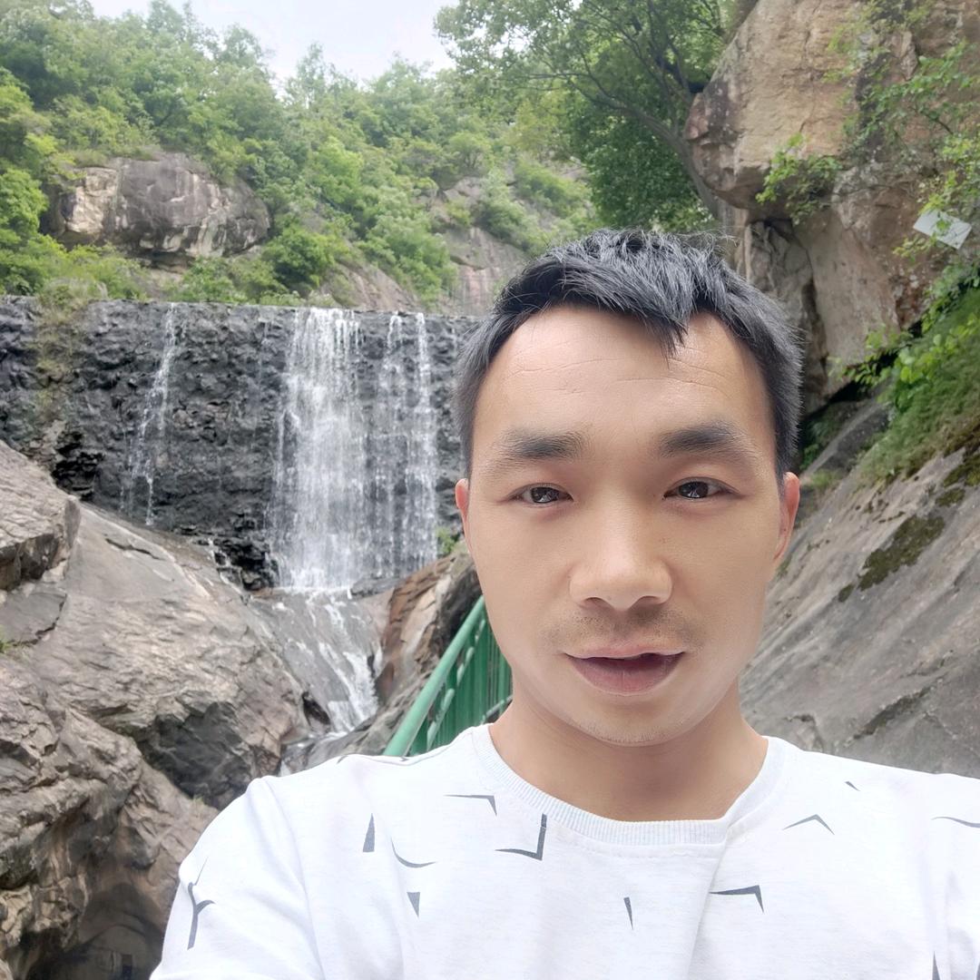 小魏专业维修电动车回收二手电动车，三轮车