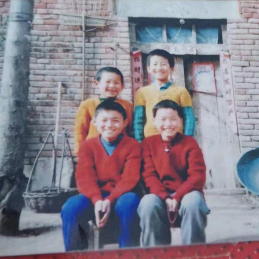 曾经颜值也挺高