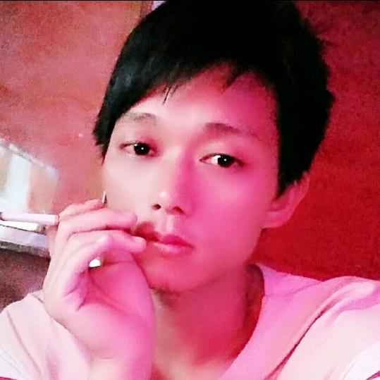 小高，石屏县醉香酒厂松村电钢厂对面。