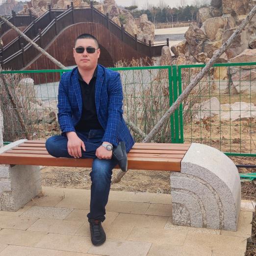 青春洒在荒山上