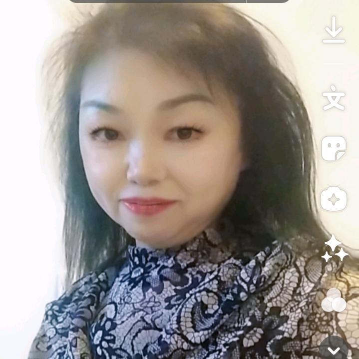 冉姐爰跳舞