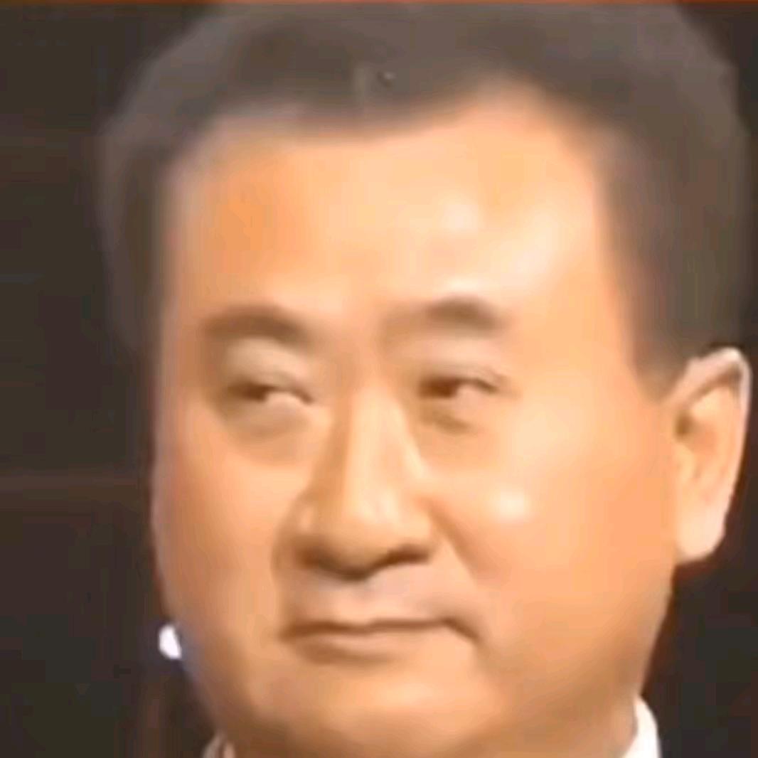 三岁就很帅..