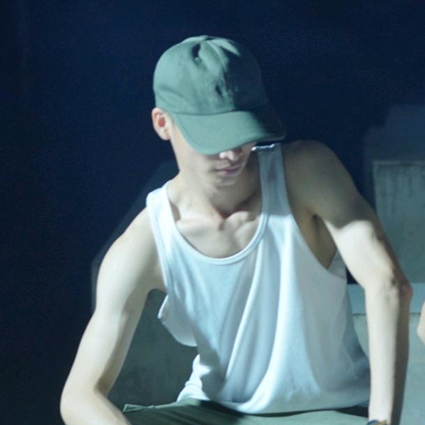 农夫三钱🏸(打球不敢用力版)